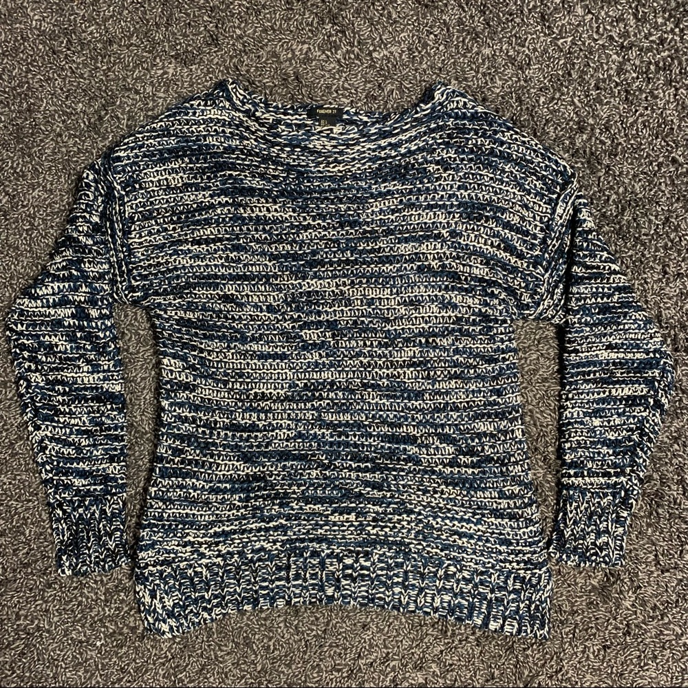 Forever 21 knit sweater size L chunky knit crew neck sweater